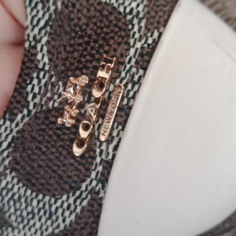 Signature Coach  flats - Picture 14 of 14
